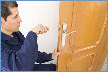 State Locksmith Services Riverside, CA 909-256-7113 State Locksmith Services Riverside, CA 909-256-7113 - 1-locksmith-service