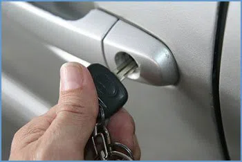 State Locksmith Services Riverside, CA 909-256-7113 - 21-unlock-car